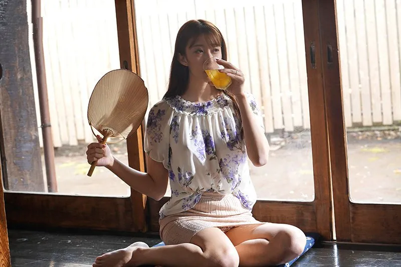 Mùa hè buồn chán ở quê trả bài người vợ gần nhà thiếu thốn vì lấy chồng già